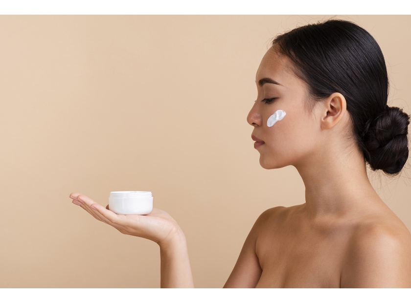 Skincare serale viso: la migliore buonanotte per la tua pelle